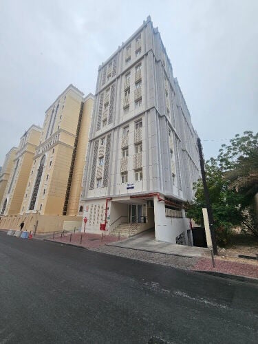 للبيع عمارة1338م مدخول190الف