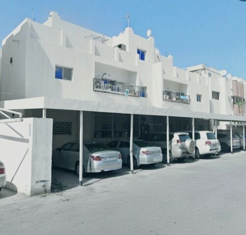 للبيع عماره المطار القديم