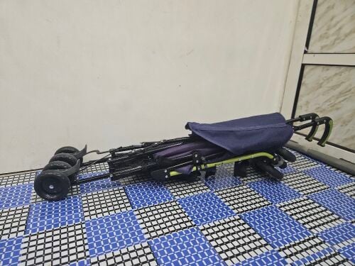 Juniors Foldable Umbrella Stroller