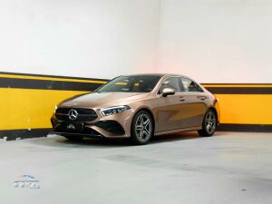 Mercedes Benz A200