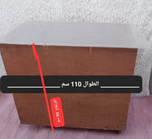 صندوق خشب مثل الحديد المبيت للتخز