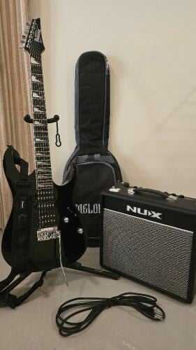 Ibanez GRG170 DX with amp