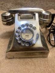 old telephone 