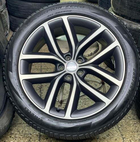 Landrover RANGE ROVER 2026

Rim