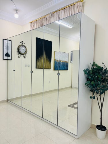 cabinet for sale 6 Door 