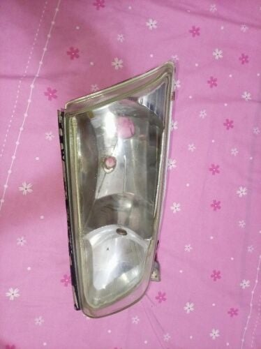 camry2001 right head light