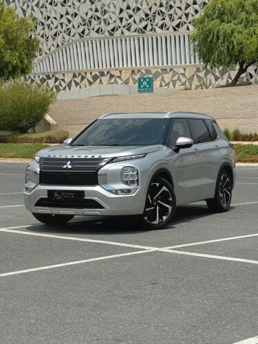 Mitsubishi Outlander 2023