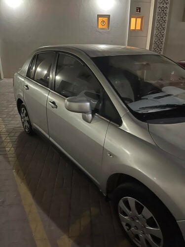 nissan tida