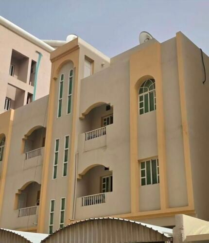 للبيع عمارة سكنية بالمنتزه