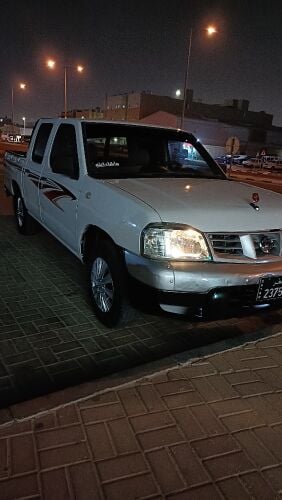Nissan pickup 2008