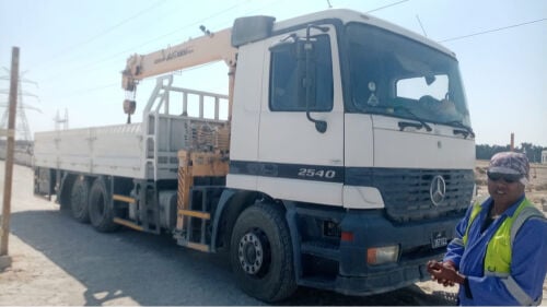 Bumtrak vehicle actress Crane Susan