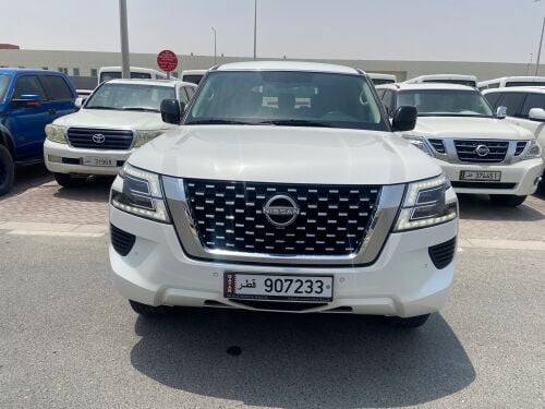 Nissan XE 2022 white 