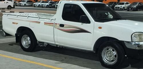 Nissan pickup single door