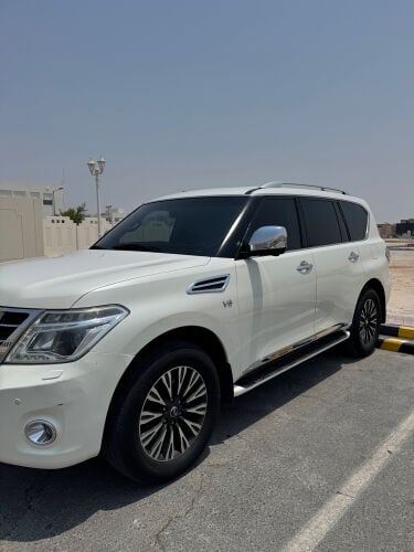 للبيع نيسان بلاتينيوم ٣٢٠ 
