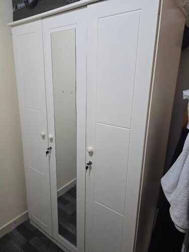 wardrobe