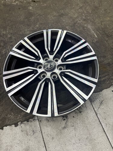 Lexus lx 600 orginal 