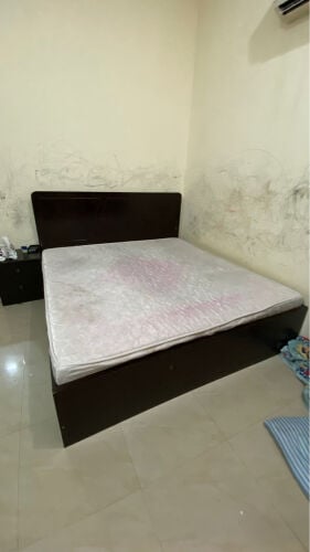 king size bed and mattress 