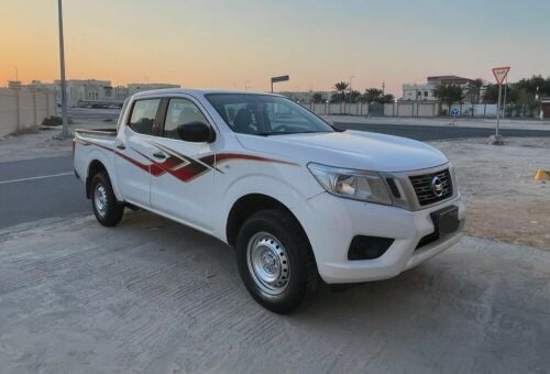 نيسان نفارا
