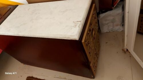 4 tables :
2 tables 65x65 cm with t