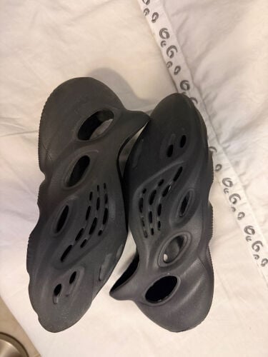 4 shoes for sale I give cheap price