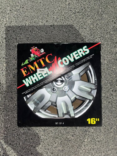 16" Nissan Style Wheel Covers / Hub