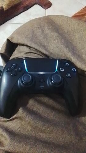 Play station controller