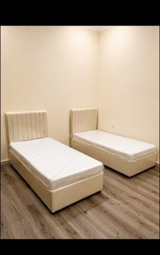 Bedroom sets furniture items availa