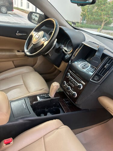 Nissan Maxima 2011