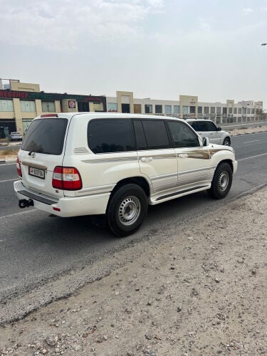 للبيع