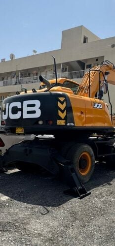 للبيع حفارات تاير