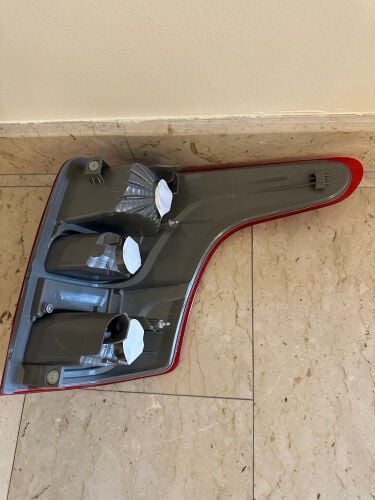 L200 Tail light left side