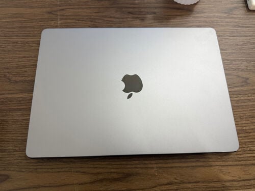Macbook Air M3 15inch + Magic Mouse