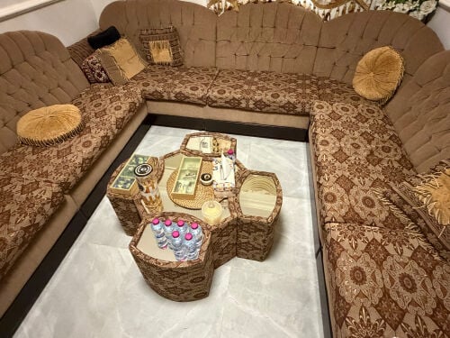للبيع 
