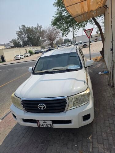 Land Cruiser 2012 Model