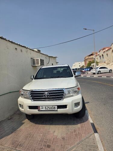 Toyota- Land Cruiser 2013