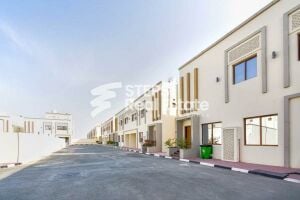 Spacious Villa for Female