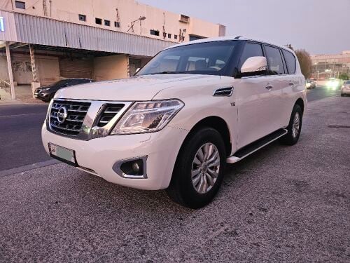 Very nice Nissan patrol se 2016