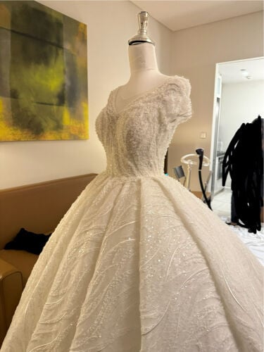 wedding dress 