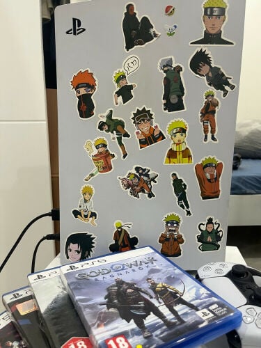 ps5 with 4games and 3 controller 