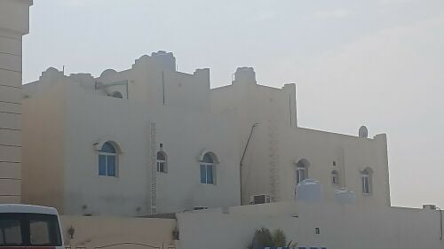 للبيع فيلا استثمار في عين خالد