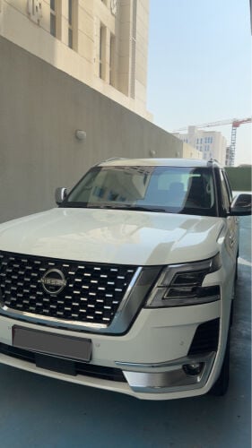 نيسان 