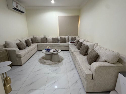 كنب تقريبا ١٠ متر 