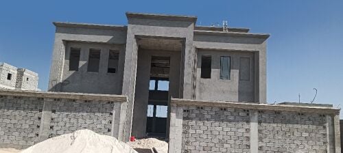بناء الفلل والملاحق والمجالس عظم بلستر وتشطيب على المفتاح حسب المواصفات التي يتم الاتفاق عليها وعمل صيانة وترميم للفلل والبيوت باقل الاسعار وافضل الخامات دقة في التنفيز والتزام بالمواعيد....