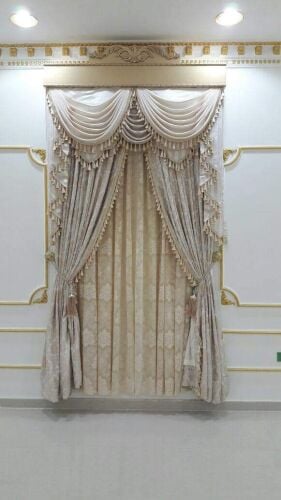 ستائر سجاد عصرية.