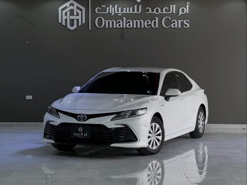 TOYOTA CAMRY HYBRID LE