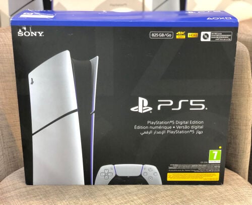 PS5 Slim Digital (825GB) just opend