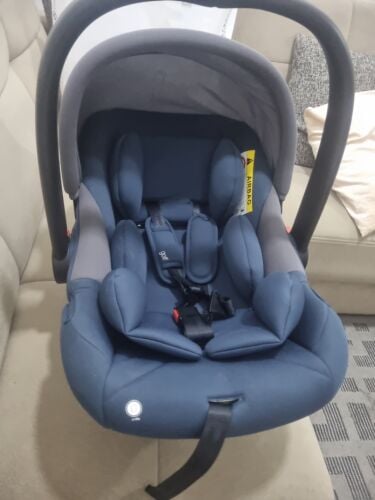 baby car chair and holder