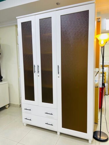 cabinet selling 