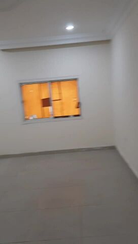 ستوديوارضى عائلى بالمناصيرغرفه وم