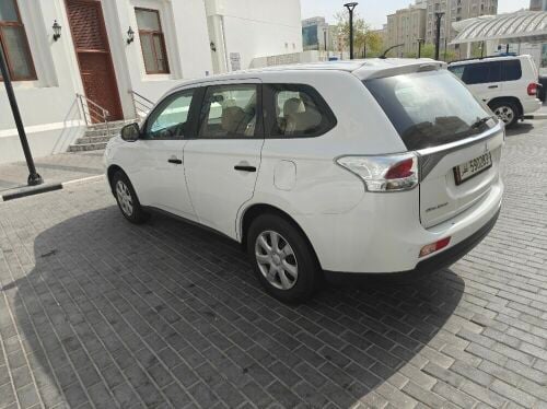 Mitsubishi outlander 2014